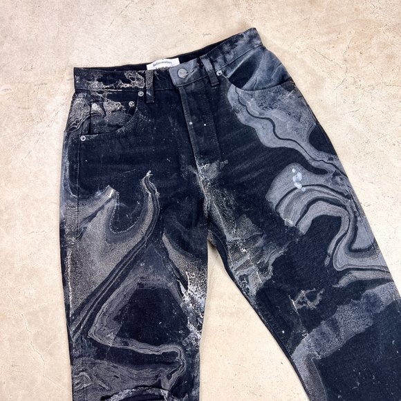 Reformation Marble Painted Cropped Distressed Black Raw Hem Jeans - 25 Waist - Picture 2 of 6